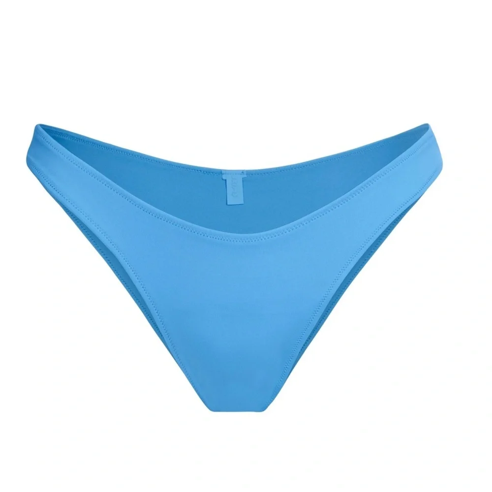 SKIMS Signature Swim Dipped‎ Mid Coverage Bottom